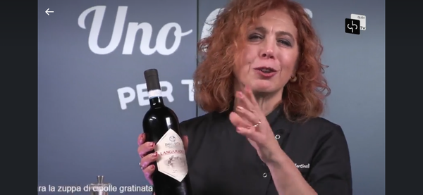 La Chef Ilaria Bertinelli consiglia il Langaranus Cabernet Sauvignon  in abbinamento alla zuppa di Cipolle Gratinata 